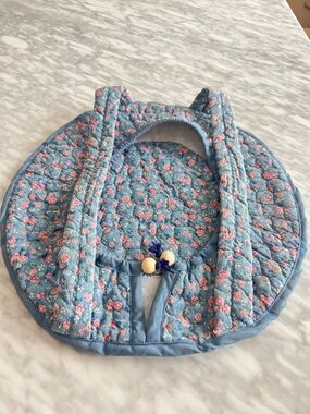 Vintage Quilted Floral Round Dish Holder 14”